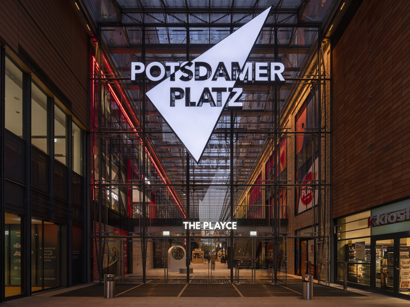 AR_Bartenbach_The_Playce_Berlin_2022_Pinjo_03_Nighttime